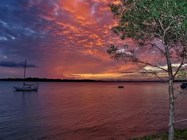 Bongaree Bribie Breeze Family Retreat With Pool & Bbqヴィラ 0*,  オーストラリア