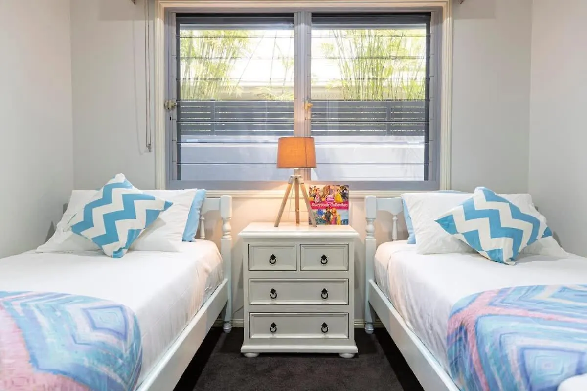 Bongaree Bribie Breeze Family Retreat With Pool & Bbqヴィラ 別荘